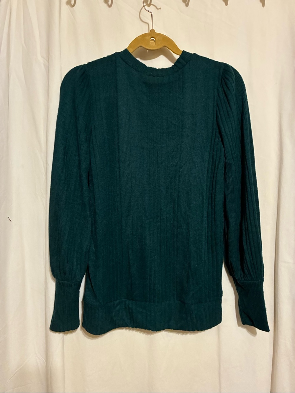 REB. In J. Sweater - Picture 5 of 7